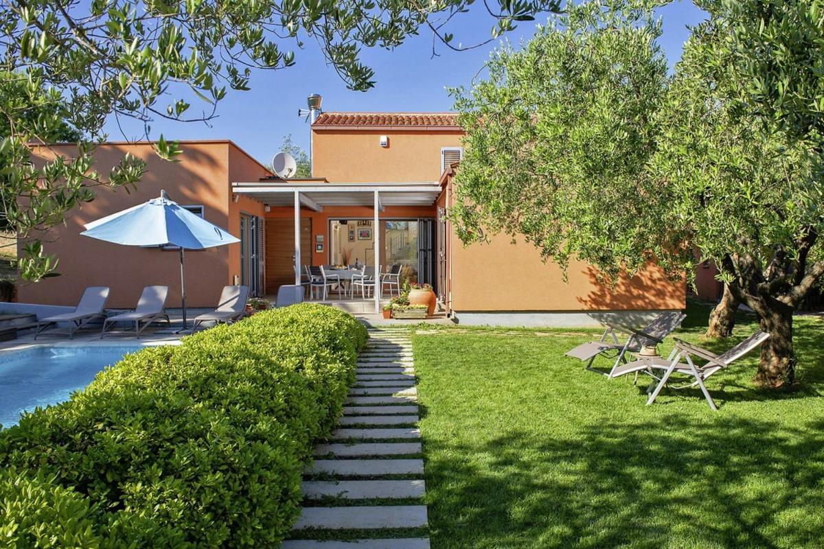 Villa Emili In Medulin - Haus Fuer 4-5 Personen Eksteriør bilde