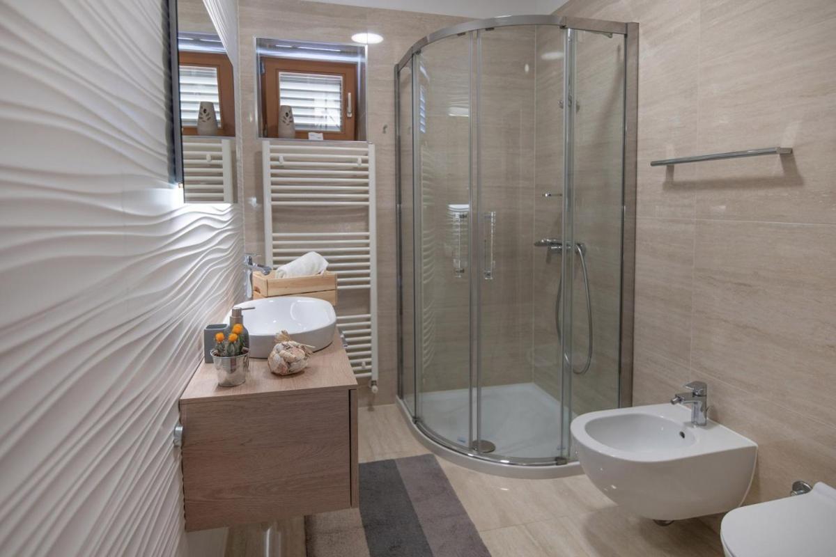 Villa Emili In Medulin - Haus Fuer 4-5 Personen Eksteriør bilde