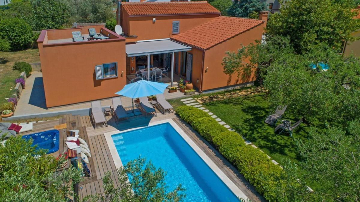 Villa Emili In Medulin - Haus Fuer 4-5 Personen Eksteriør bilde
